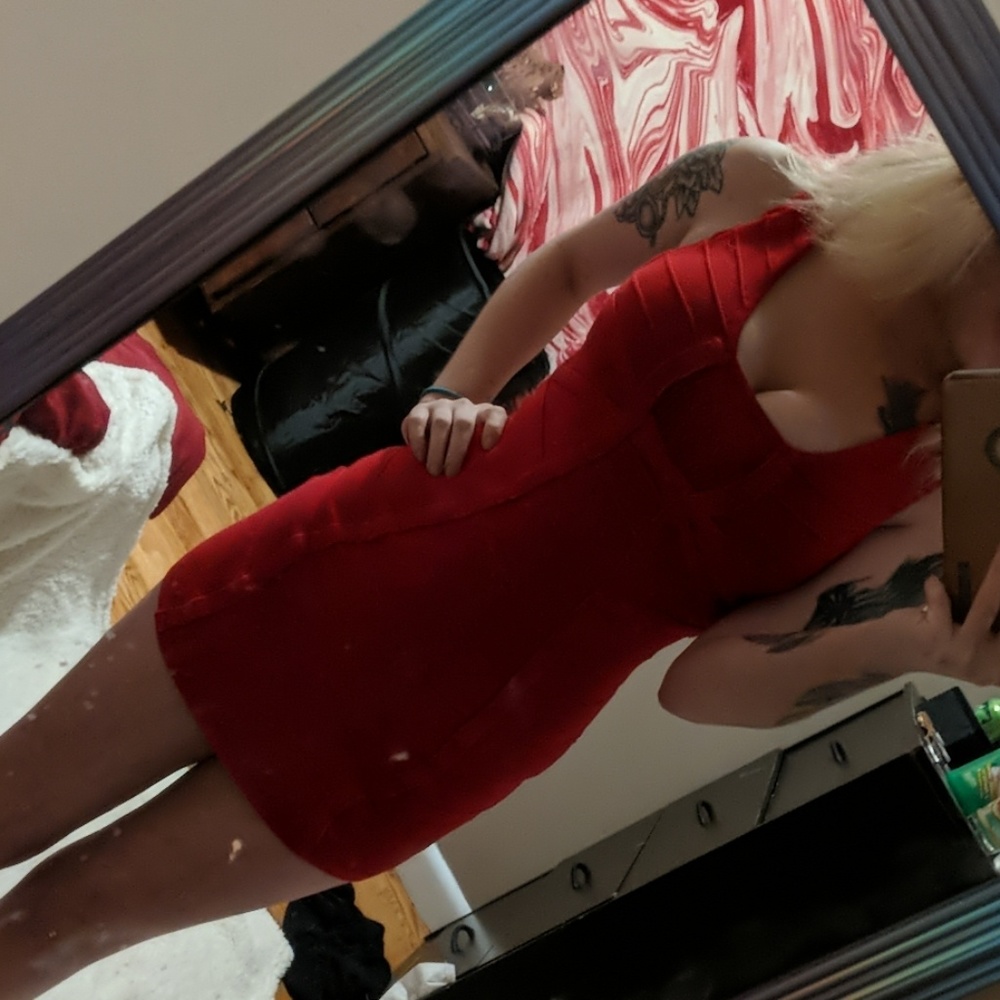 Red bodycon dress